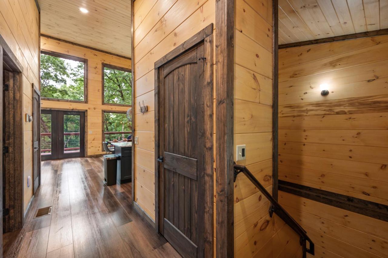 New Cozy Mountain Cabin Hot Tub Near Downtown Gatlinburg Dış mekan fotoğraf